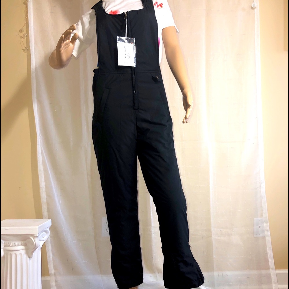 NWT waterproof coverall with insulation for work or for cold  size M Woman’s
